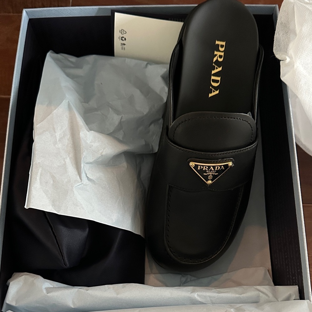Prada Women Calzature Donna  Slip-On Loafers